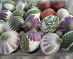 Как да боядисаме Великденските яйца със естествени, натурални билки и подправки?  За  един незабравим Великден !
